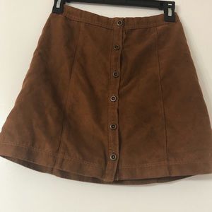 Buttoned skirt